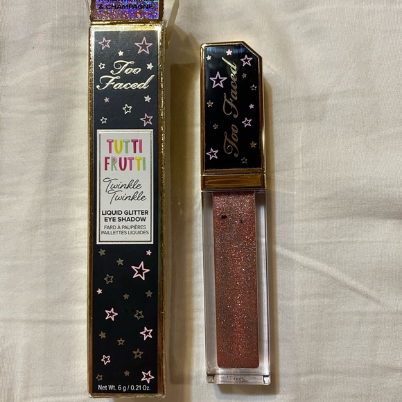 Too faced liquid eyeshadow - Picture 4 of 4